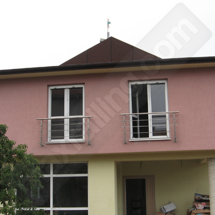 Парапети от инокс за прозорци